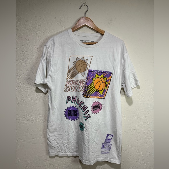 Phoenix Suns Graphic Tee - Size Large
L - Picture 1 of 4